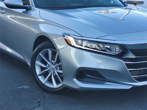 Used 2022 Honda Accord LX image 3