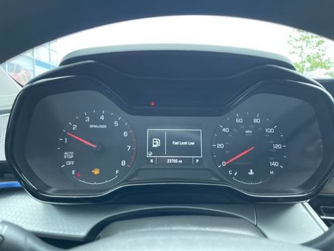 Used 2024 Chevrolet Trax LS w/ LS Convenience Package FWD image 12