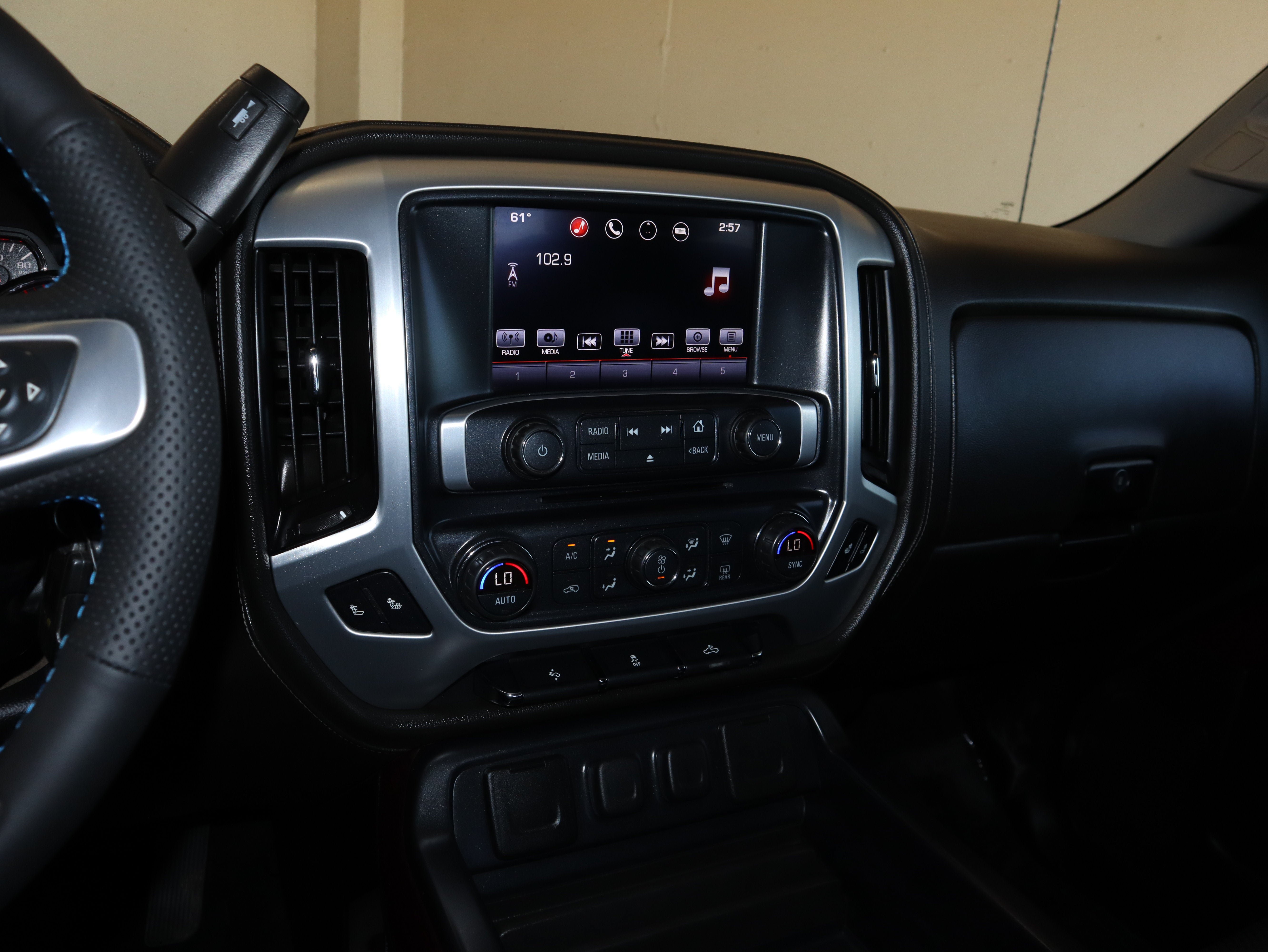 Used 2016 GMC Sierra 2500 SLE w/ SLE Fleet Preferred Package AWD/4WD image 25