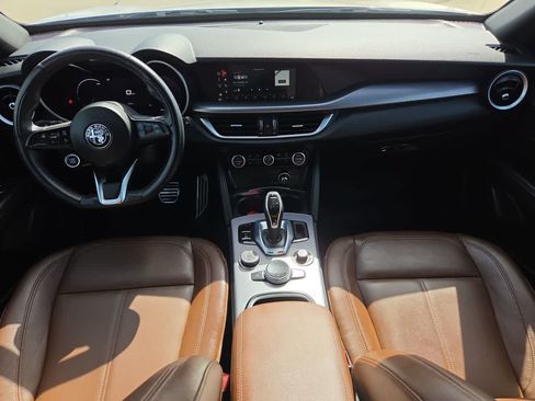 Used 2024 Alfa Romeo Stelvio Ti AWD/4WD image 18