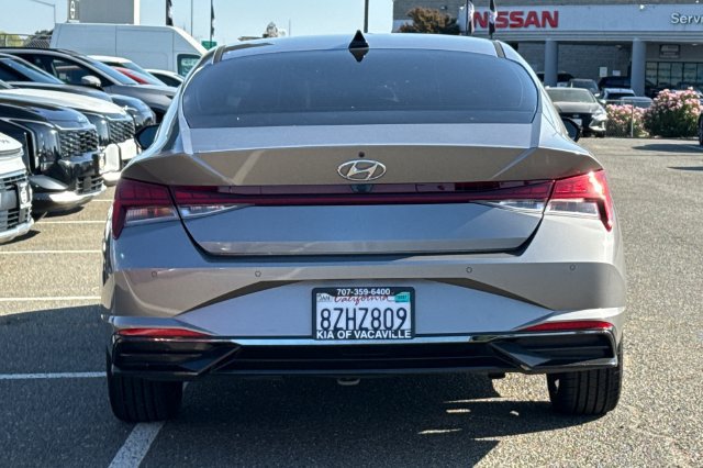 Used 2021 Hyundai Elantra Limited FWD image 7