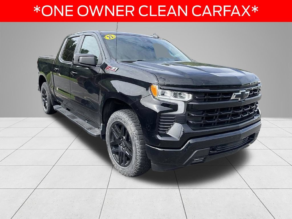Used 2023 Chevrolet Silverado 1500 RST w/ Z71 Off-Road Package AWD/4WD image 3