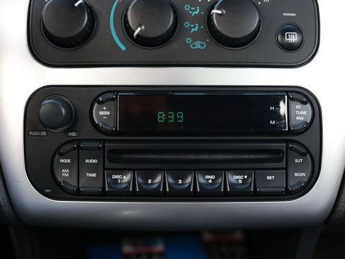 Used 2006 Chrysler Sebring Touring FWD image 31