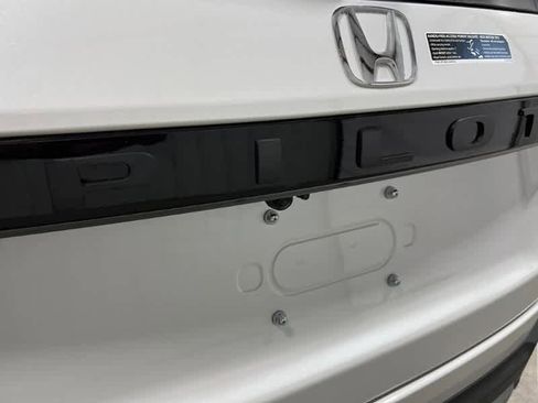 New 2025 Honda Pilot Elite image 13