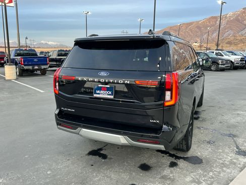 Certified 2025 Ford Expedition Max Platinum image 10