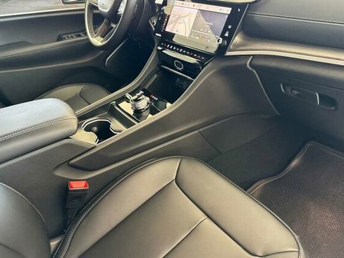 New 2026 Jeep Grand Cherokee Limited image 13