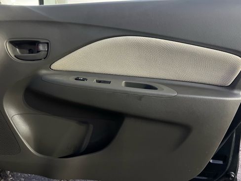 Used 2012 Toyota Yaris Sedan image 17