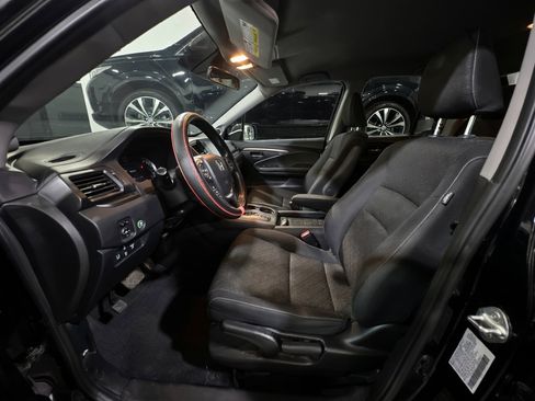Used 2021 Honda Ridgeline Sport image 14