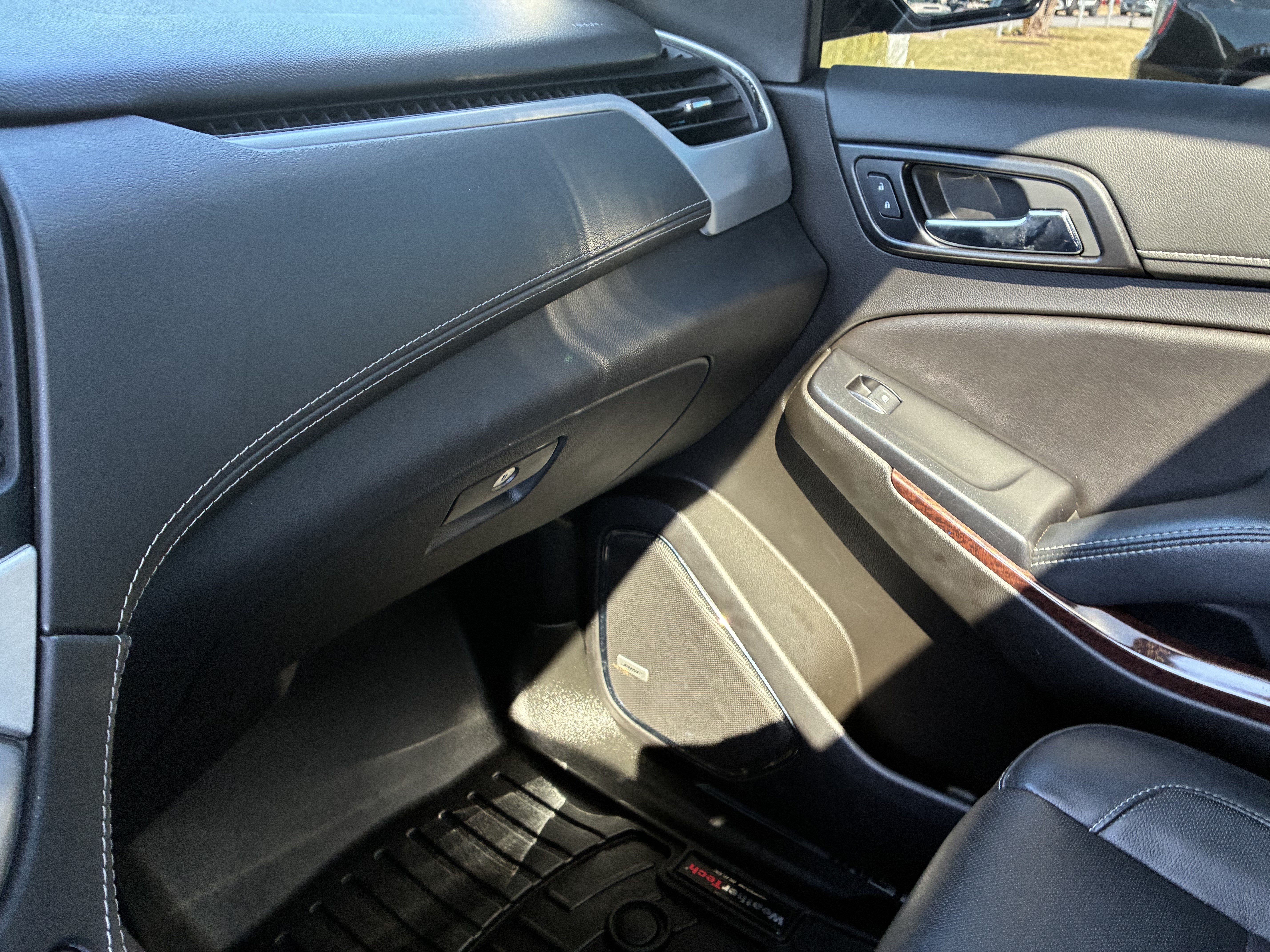 Used 2020 GMC Yukon SLT AWD/4WD image 37