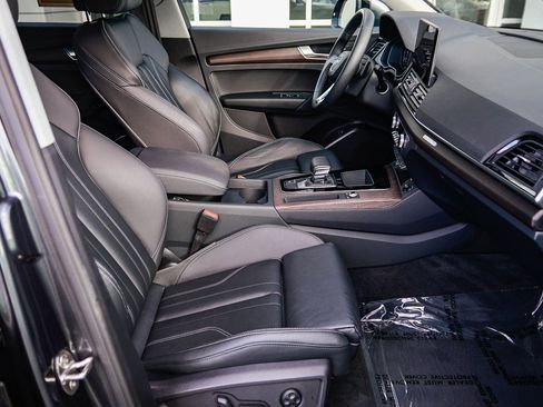 Certified 2023 Audi Q5 e Premium w/ Convenience Package image 17