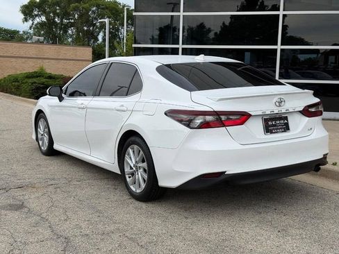 Used 2022 Toyota Camry LE FWD image 5