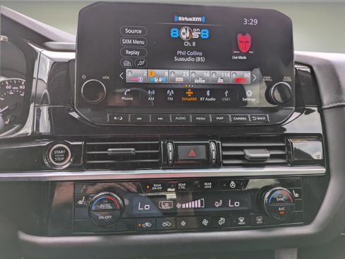 Used 2022 Nissan Pathfinder SL FWD image 22