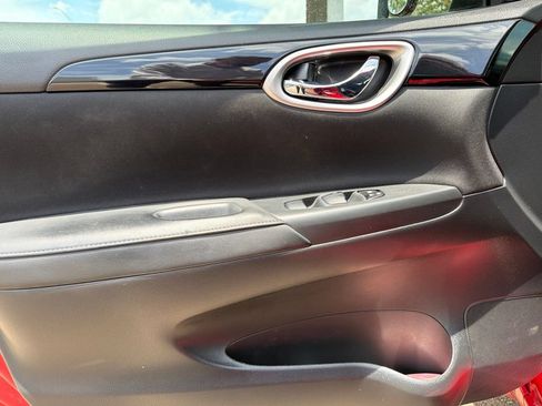 Used 2018 Nissan Sentra SV FWD image 11