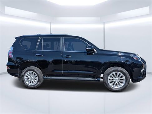 Used 2022 Lexus GX 460 Premium w/ Premium Plus Package image 2