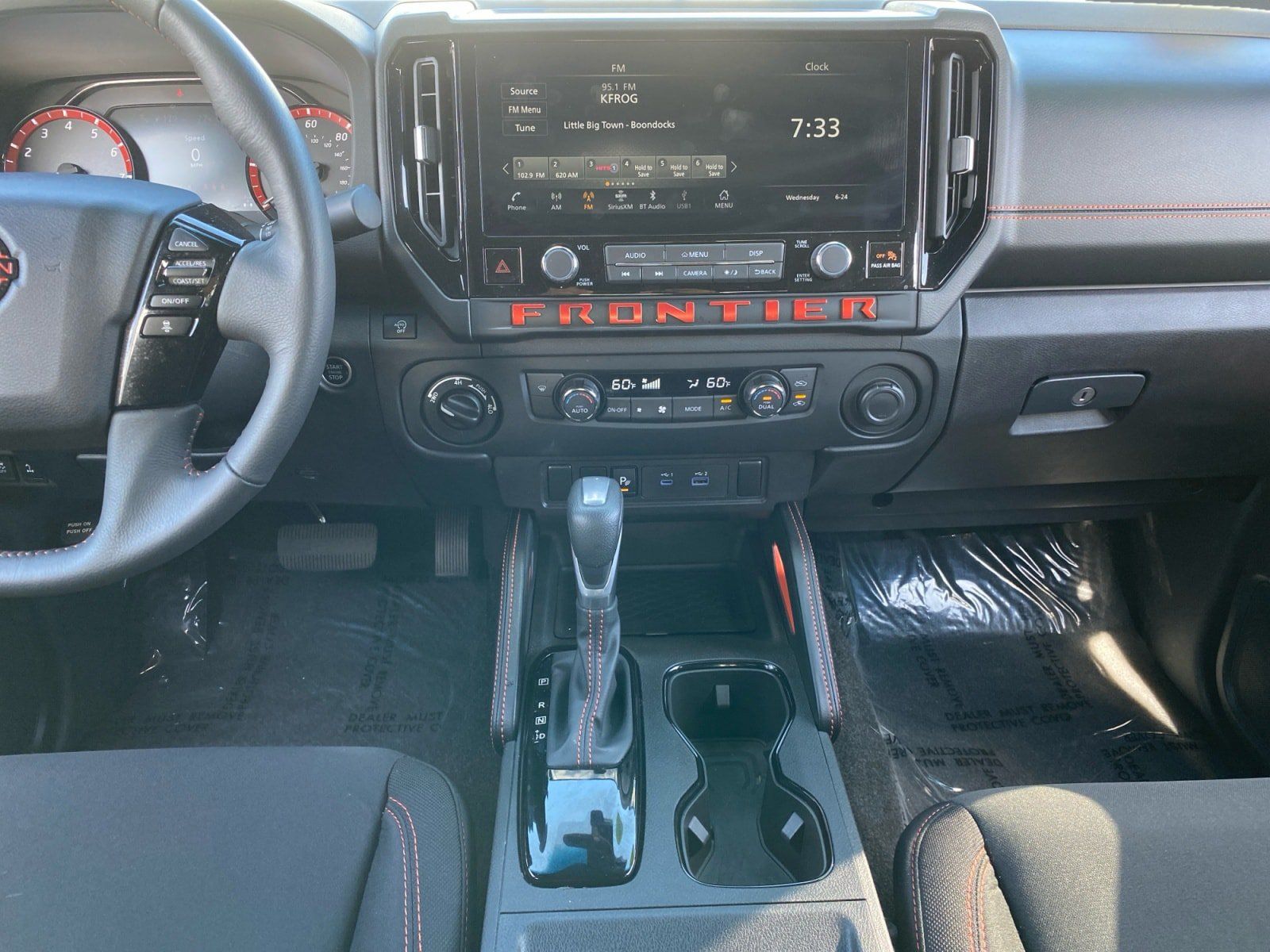 Used 2025 Nissan Frontier PRO-4X AWD/4WD image 11