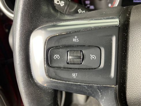 Used 2019 Chevrolet Blazer LT w/ Sun and Wheels Package image 17