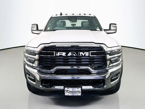 New 2026 RAM 5500 Tradesman w/ Chrome Appearance Group image 2