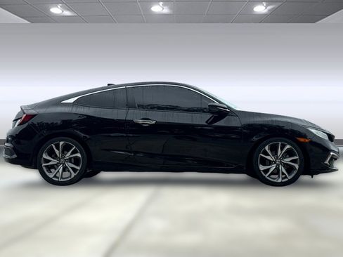 Used 2019 Honda Civic Touring image 7
