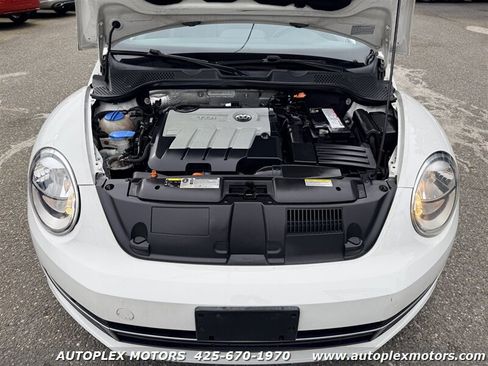 Used 2013 Volkswagen Beetle TDI image 25