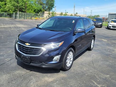 Used 2020 Chevrolet Equinox LT w/ Driver Convenience Package FWD image 5