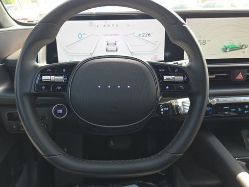 Used 2024 Hyundai Ioniq 6 SE RWD image 11