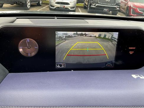 Used 2019 Lexus UX 200 image 23