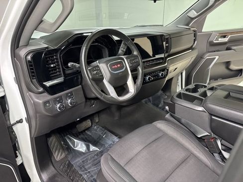 Used 2024 GMC Sierra 1500 Elevation image 10