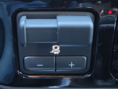 Certified 2023 Chevrolet Silverado 1500 RST image 17