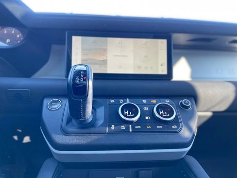 Used 2023 Land Rover Defender 110 S image 16