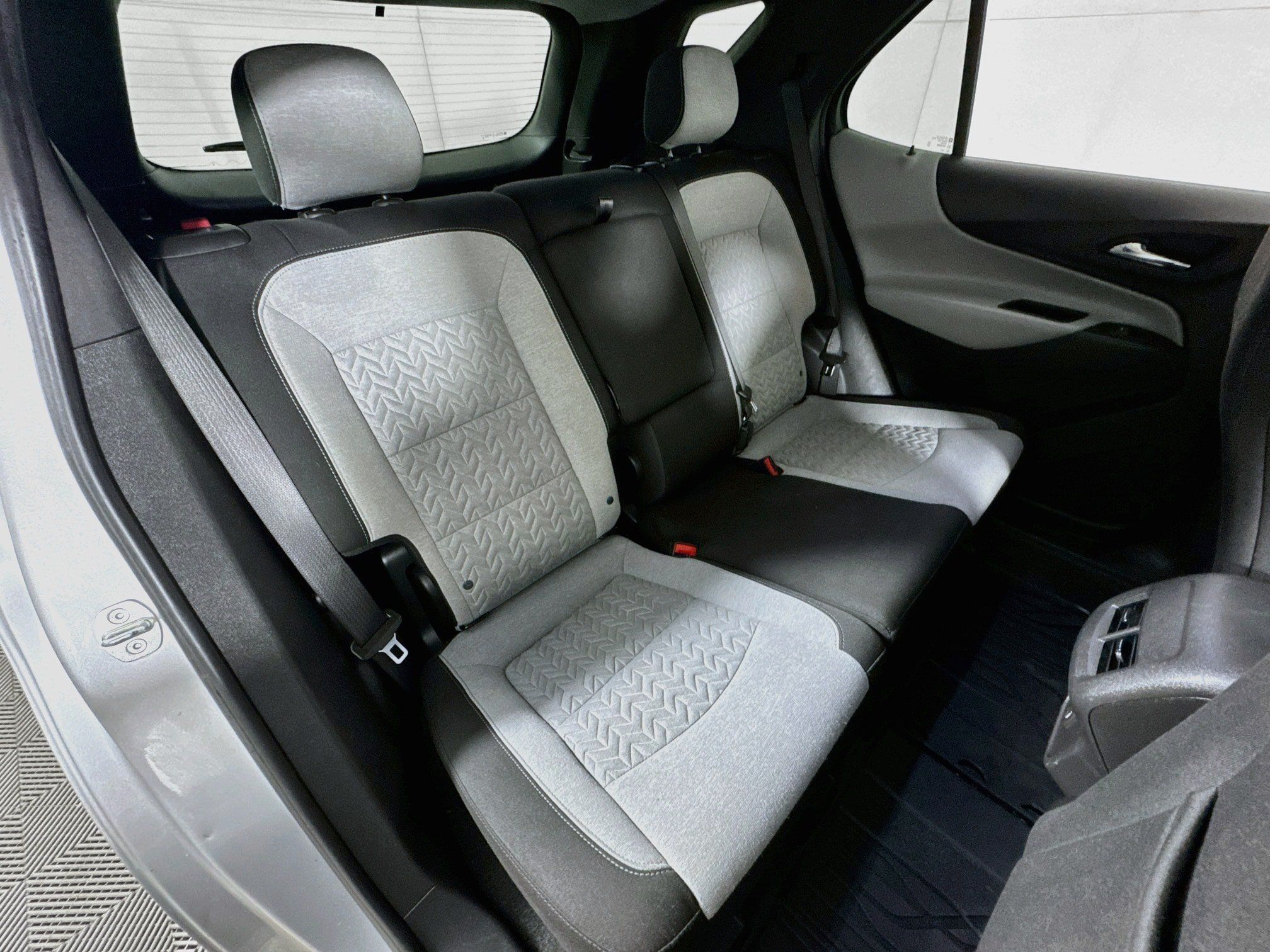 Used 2022 Chevrolet Equinox LS w/ LPO, Floor Liner Package AWD/4WD image 24