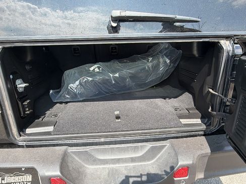 Used 2025 Jeep Wrangler Sahara w/ Safety Group image 13