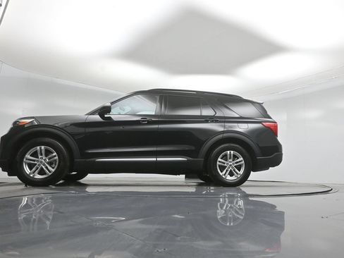 Certified 2023 Ford Explorer XLT w/ Equipment Group 202A RWD image 52