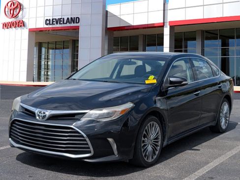Used 2016 Toyota Avalon Limited FWD image 4