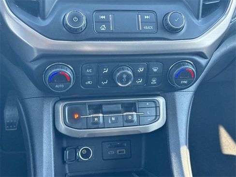 Used 2020 GMC Acadia Denali image 38