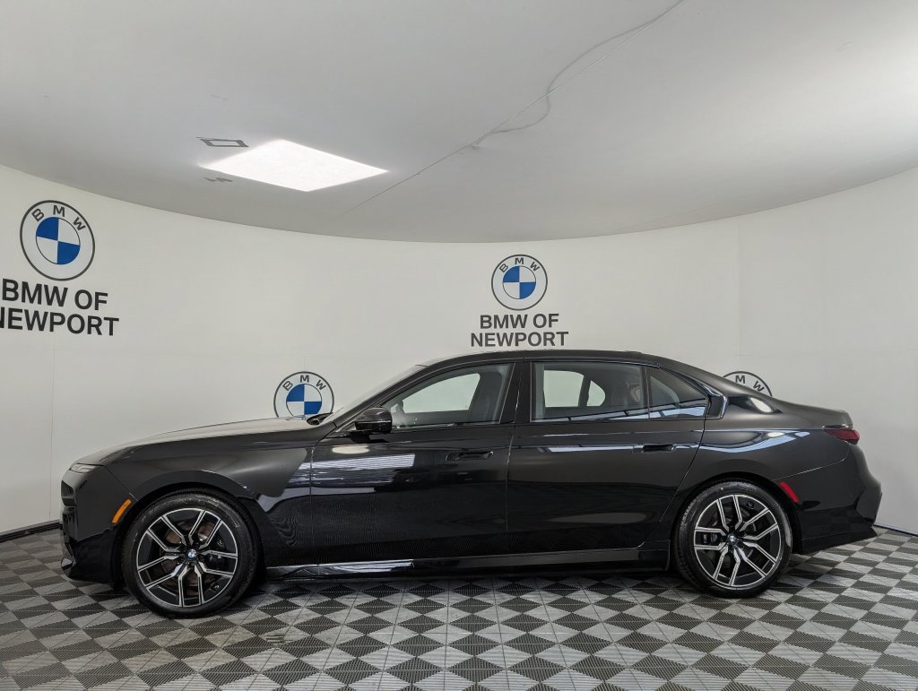 Used 2026 BMW i7 xDrive60 w/ Premium Package AWD/4WD image 9