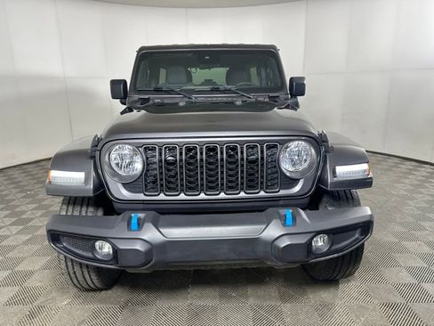 Used 2024 Jeep Wrangler Unlimited w/ Convenience Group image 8