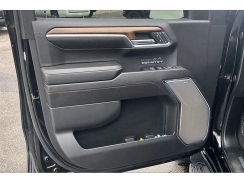 Used 2024 Chevrolet Silverado 1500 High Country w/ Technology Package image 25