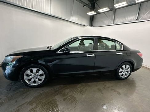 Used 2009 Honda Accord EX-L image 2
