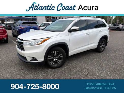 Used 2016 Toyota Highlander XLE FWD image 1