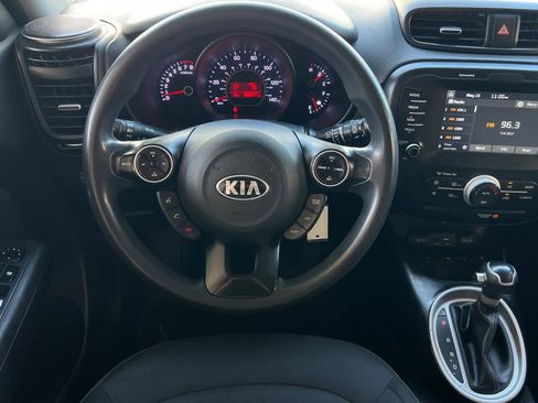 Used 2019 Kia Soul + FWD image 16