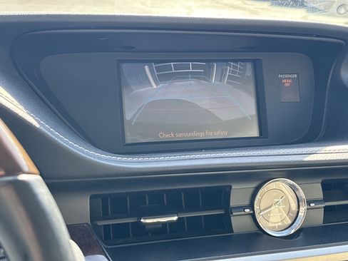 Used 2013 Lexus ES 350 w/ Premium Pkg image 23