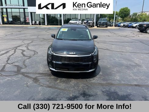 Certified 2026 Kia Sportage LX w/ LX Convenience Package FWD image 5
