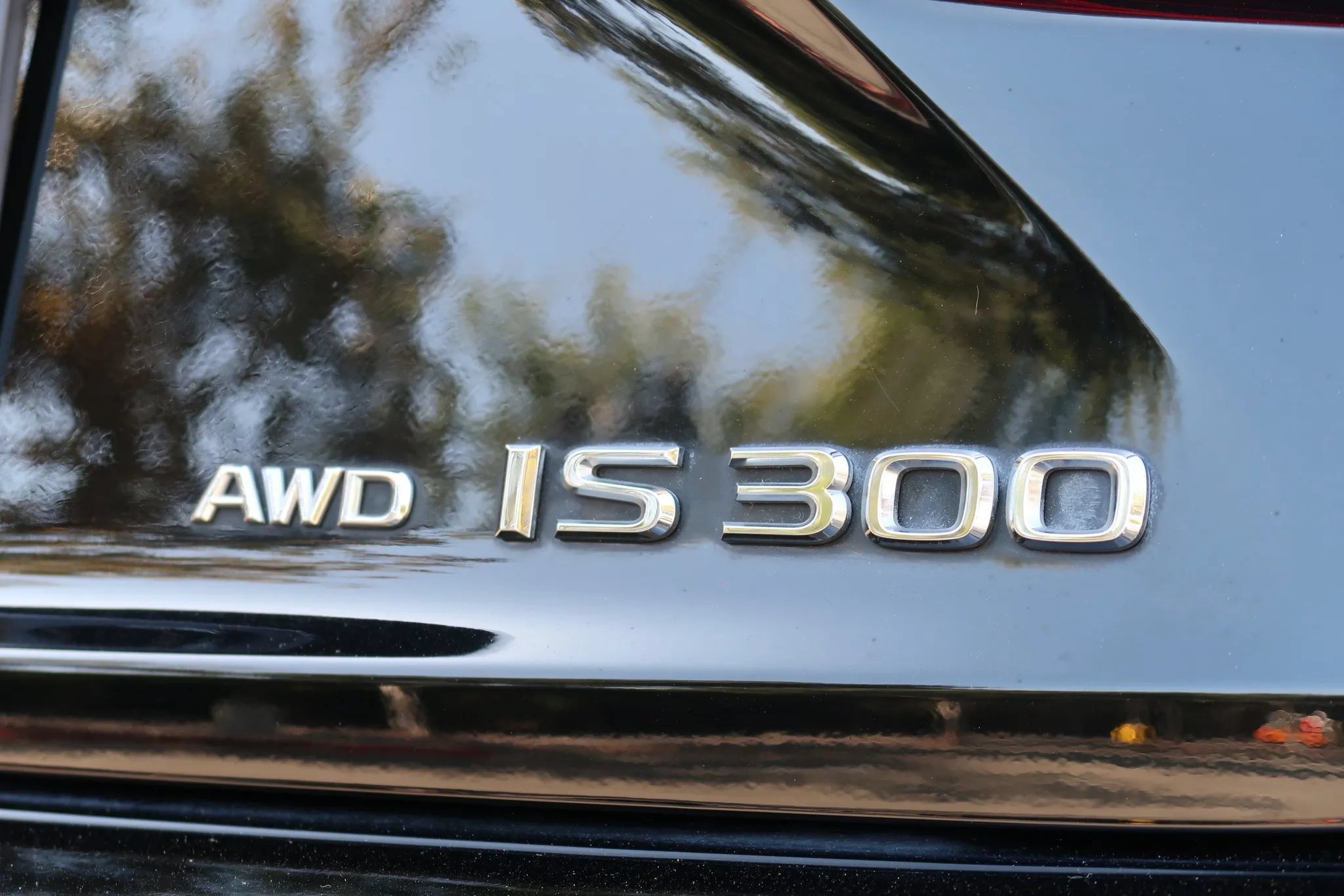 Used 2016 Lexus IS 300 AWD image 11