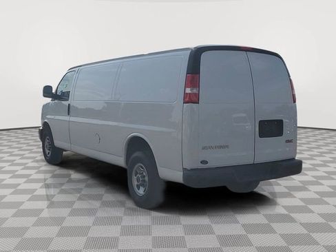 Used 2023 GMC Savana 2500 Extended w/ Driver Convenience Package image 3