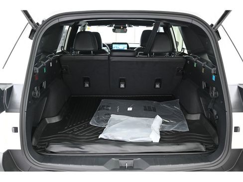 New 2026 Subaru Outback Premium image 32