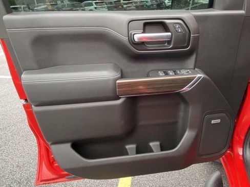 Used 2019 Chevrolet Silverado 1500 LT Trail Boss image 11