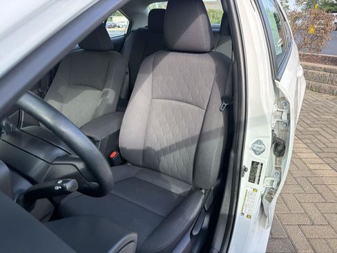 Used 2024 Toyota Corolla LE FWD image 12