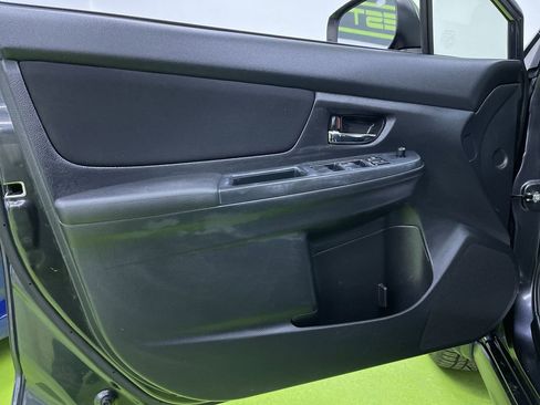 Used 2013 Subaru Crosstrek 2.0i Premium w/ Popular Pkg 1 image 16