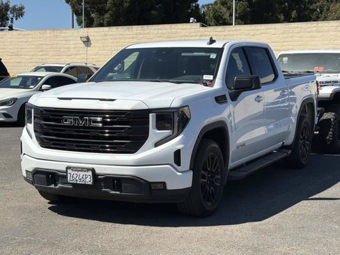 Used 2022 GMC Sierra 1500 Elevation w/ LPO, Elevation Black Package RWD image 3