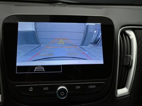 Used 2024 Chevrolet Malibu LT FWD image 16